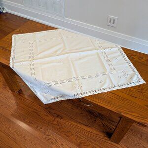 Vintage Emroidered Square Tablecloth 34x32.4 inches
